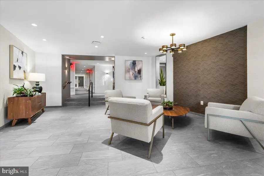 1637 Oakwood Dr #405, Penn Valley, PA 19072 - #3