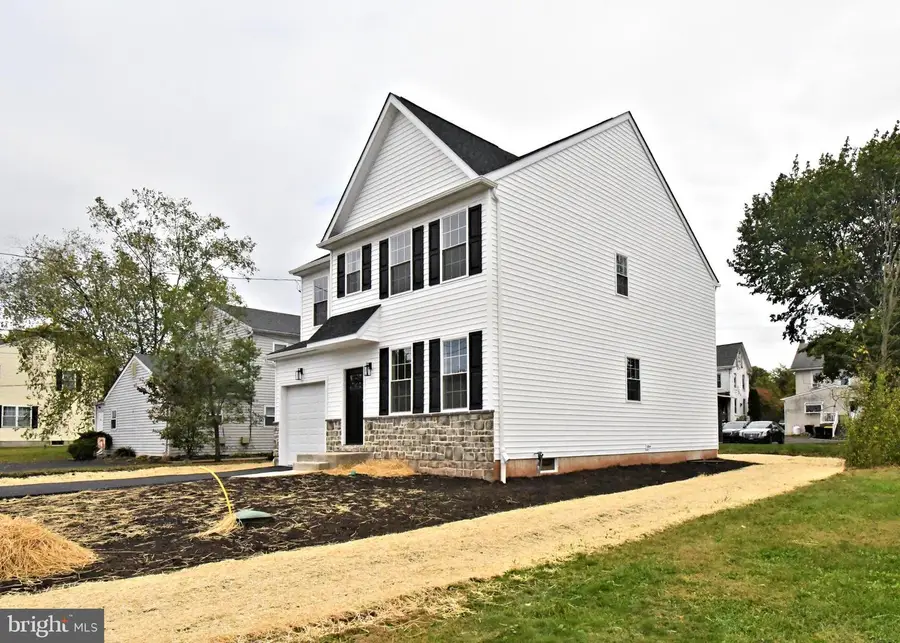 3 Diamond St, Hatfield, PA 19440 - Image #2