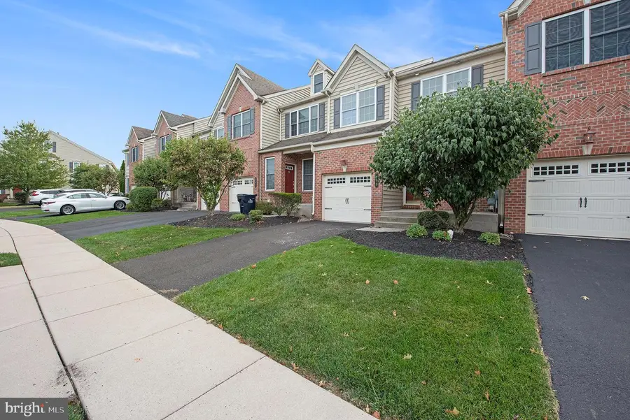 209 Providence Ln, Lansdale, PA 19446 - Image #2