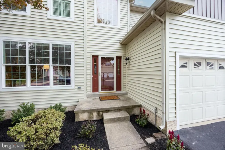 318 Quail Dr N, Phoenixville, PA 19460 - Image #2