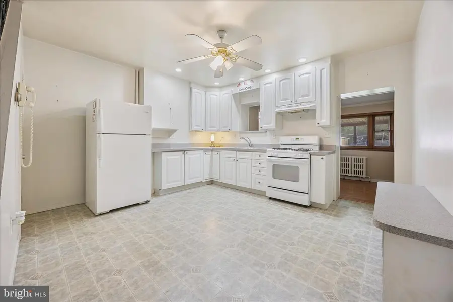 218 Bullock St, West Conshohocken, PA 19428 - Image #2