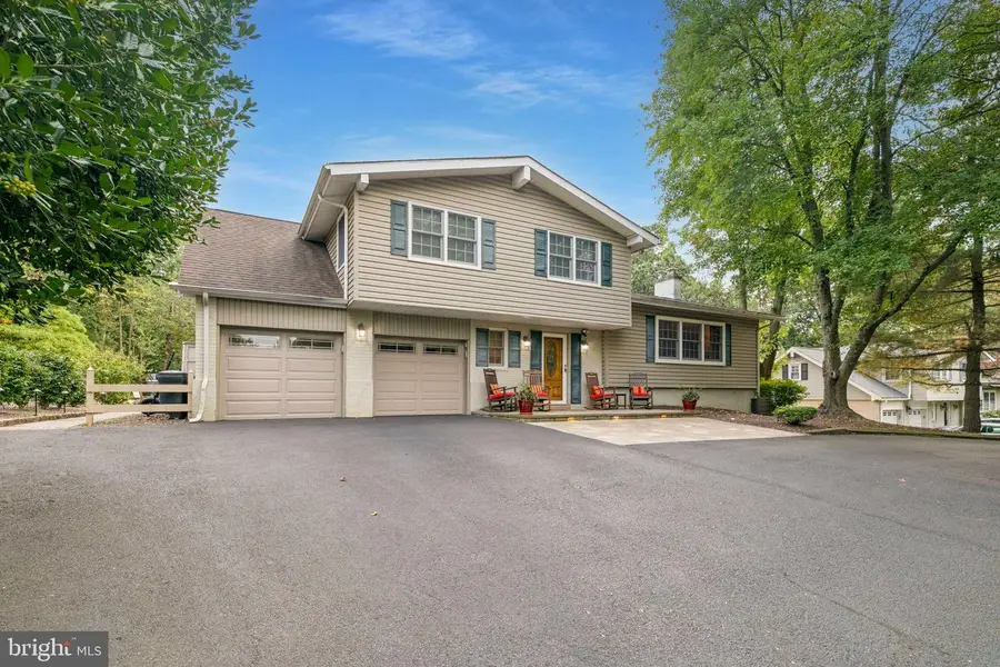 2315 Fairway Rd, Huntingdon Valley, PA 19006 - Image #2
