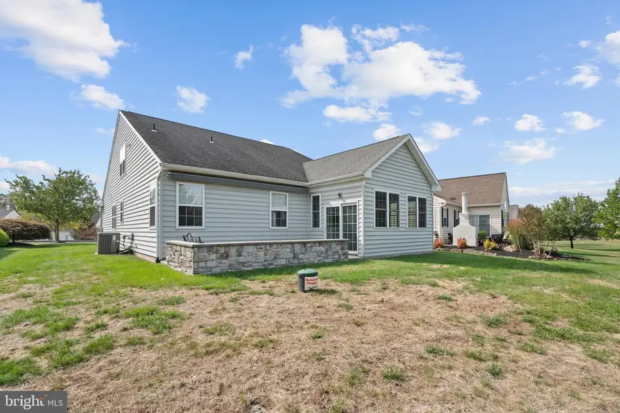 4389 Meadowridge Ln, Collegeville, PA 19426 - Image #2