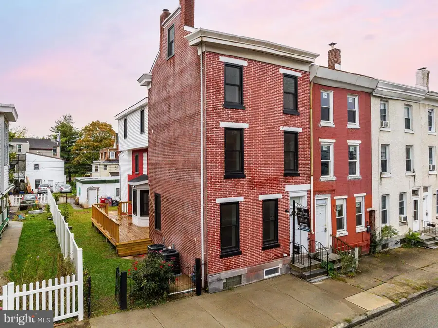 32 E Elm St, Norristown, PA 19401 - Image #3