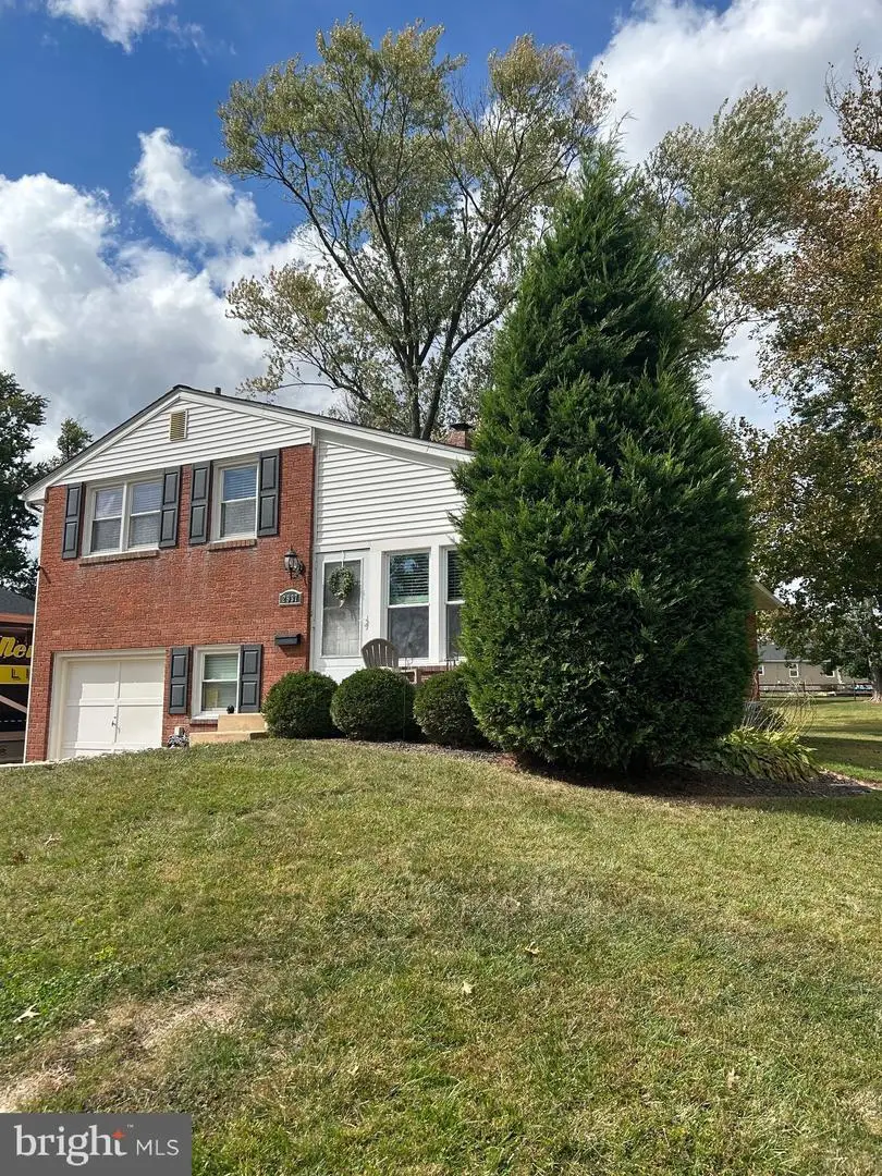 2937 Keenwood Rd, Norristown, PA 19403 - Image #2