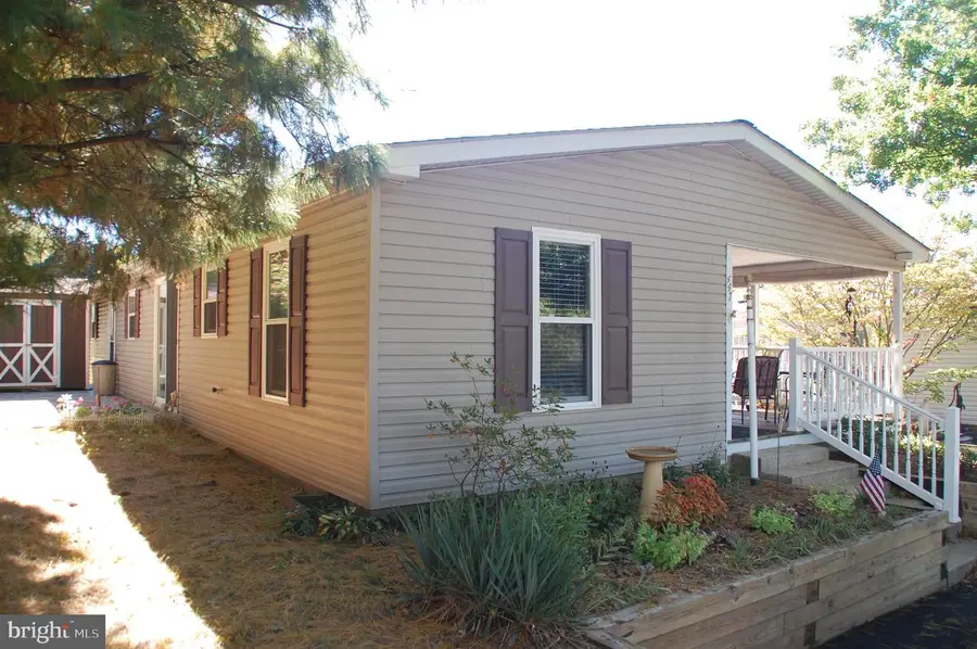 447 Manor House Ln, Souderton, PA 18964 - Image #2