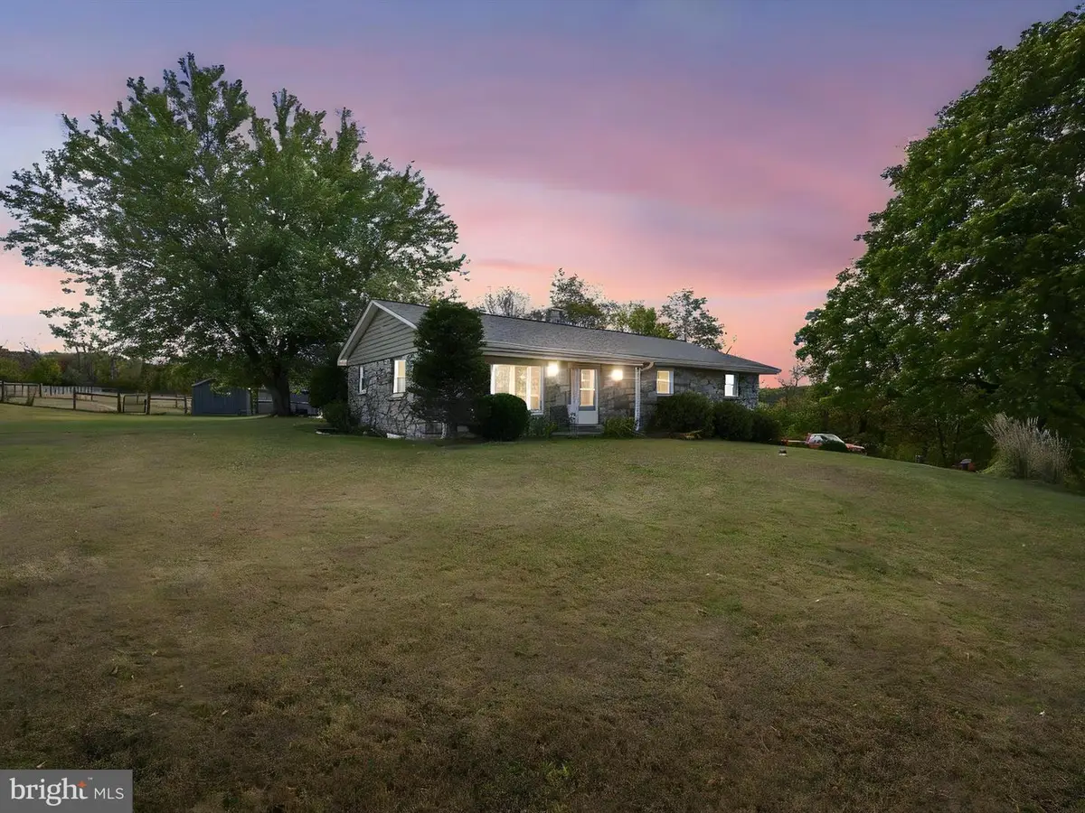 2190 Gilbertsville Rd, Pottstown, PA 19464 - Image #1