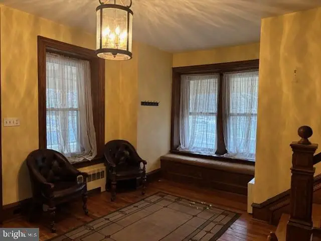 506 Trinity Pl, Ambler, PA 19002 - Image #2