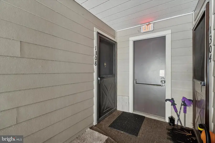 1308 Morris Ct, North Wales, PA 19454 - Image #2