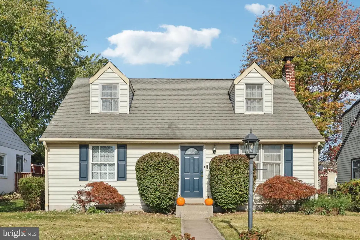 307 Perkiomen Ave, Lansdale, PA 19446 - Image #1