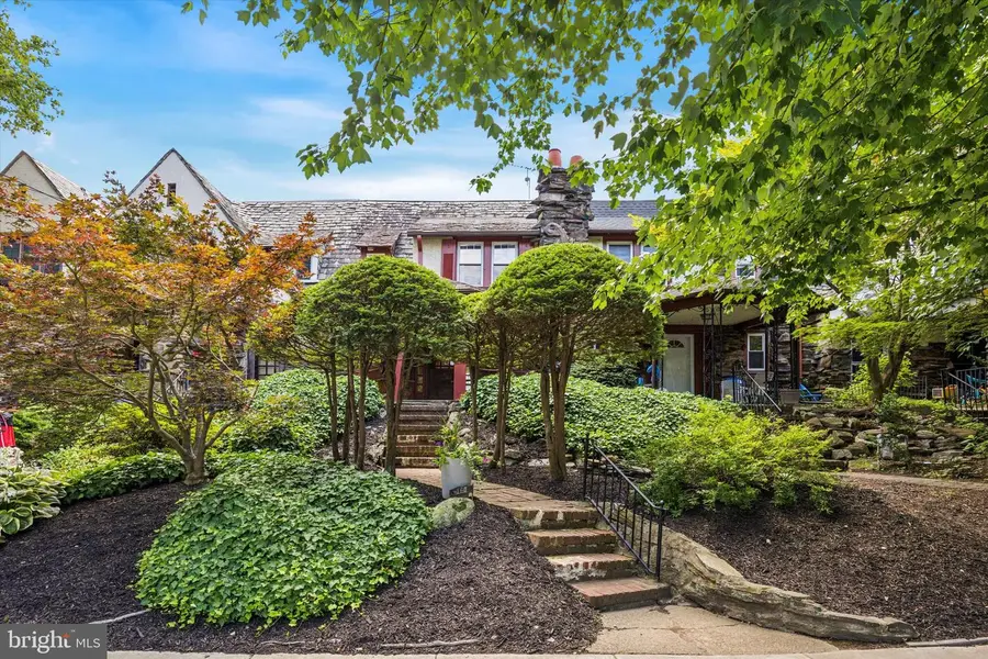 160 Edgehill Rd, Bala Cynwyd, PA 19004 - Image #2