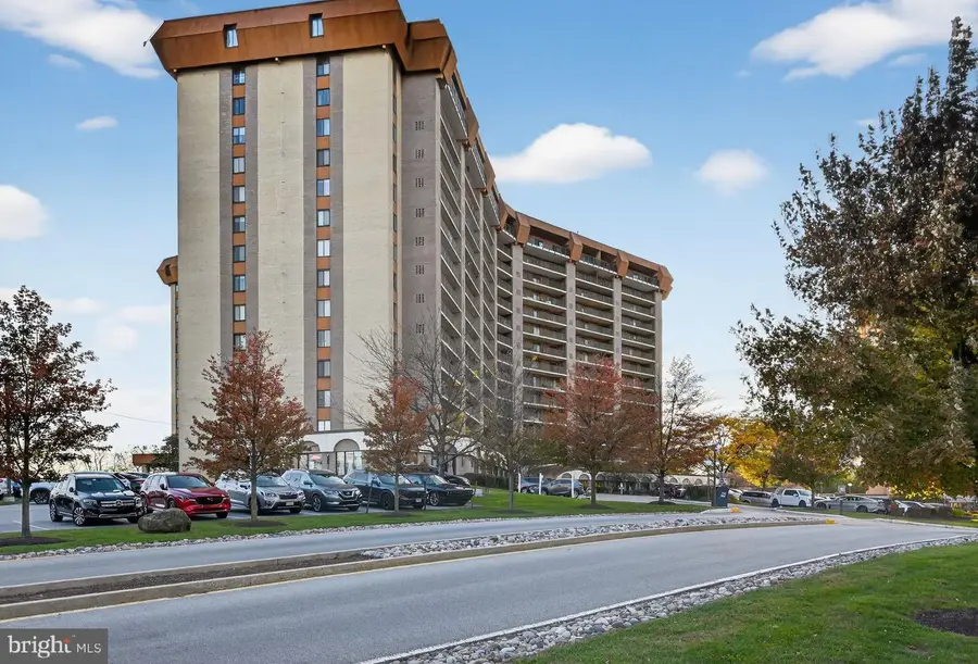 10413 Valley Forge Cir #413, King Of Prussia, PA 19406 - Image #3