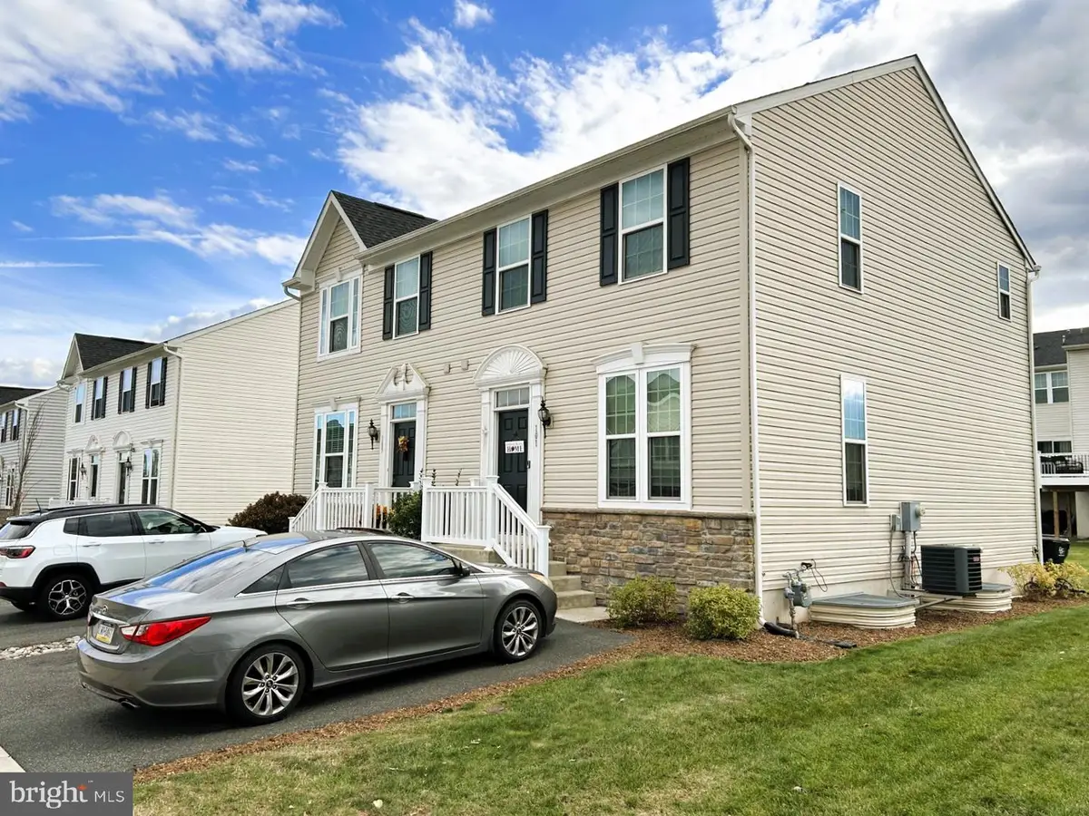 101 Kati Ct, Gilbertsville, PA 19525 - Image #1