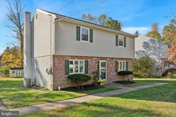 32 Jones Ave, FLOURTOWN, PA 19031