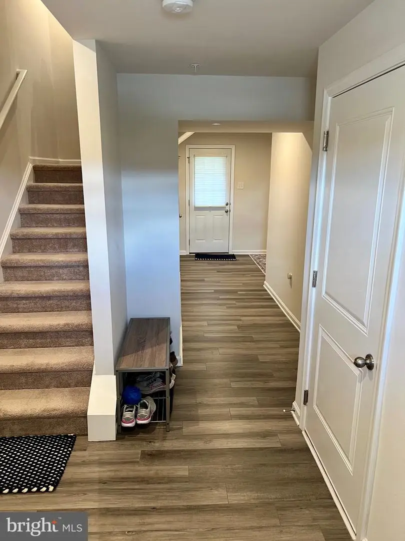 60 Foxwood Dr, Gilbertsville, PA 19525 - Image #2