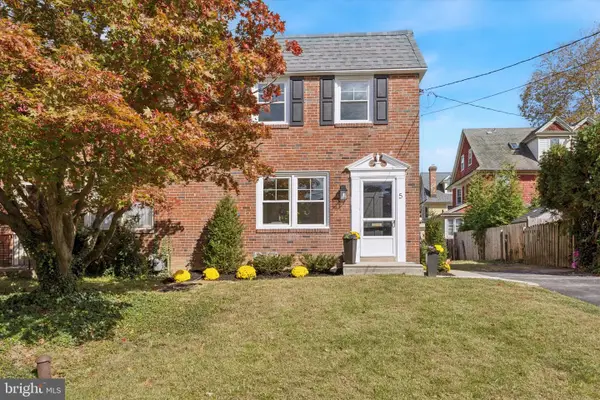 5 Llanfair Rd, ARDMORE, PA 19003