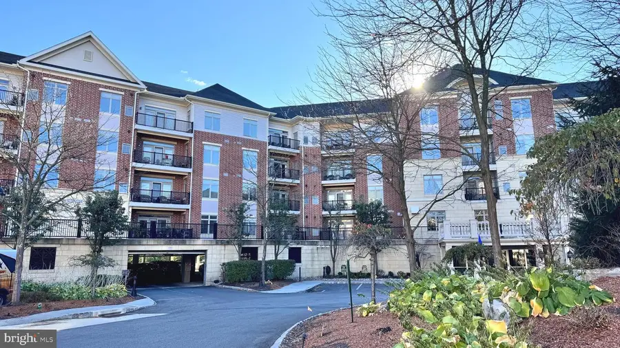 423 Carson Ter, Huntingdon Valley, PA 19006 - Image #2