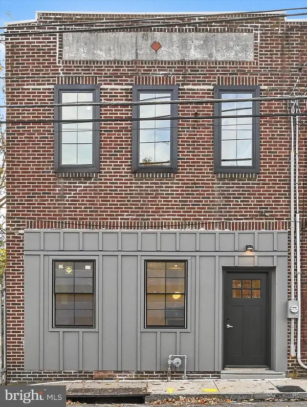 64 E Spring Ave, ARDMORE, PA 19003