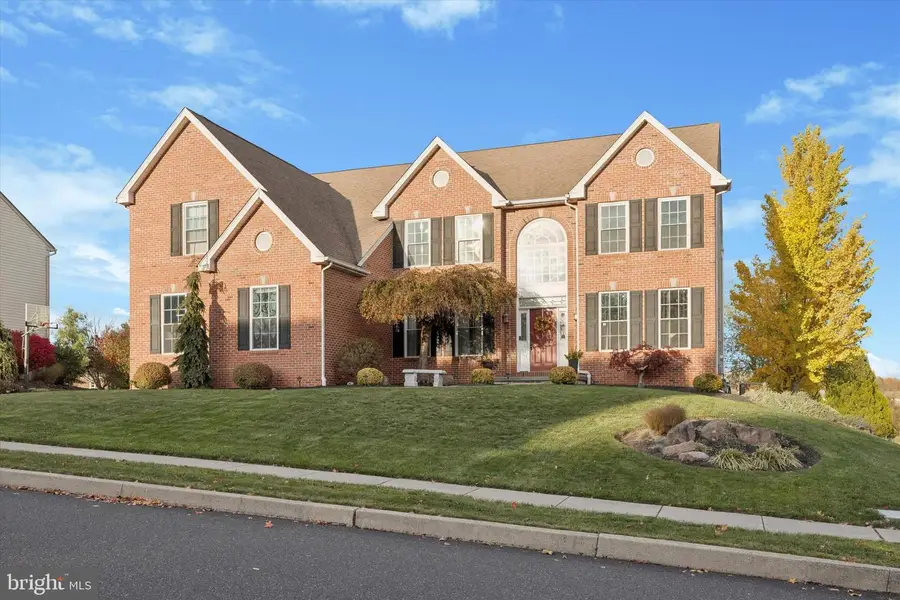 45 Tanglewood Dr, Schwenksville, PA 19473 - Image #2