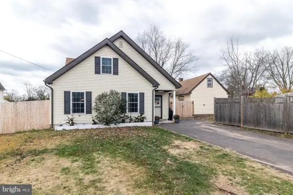 220 Pennbrook Ave, LANSDALE, PA 19446