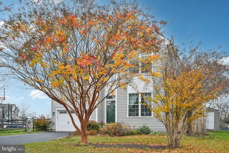 201 Eisenhower Ln, Collegeville, PA 19426 - Image #2