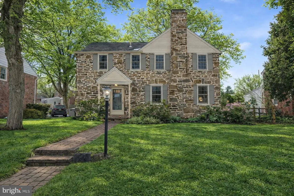 216 Heatherwood Rd, Glenside, PA 19038 - #1