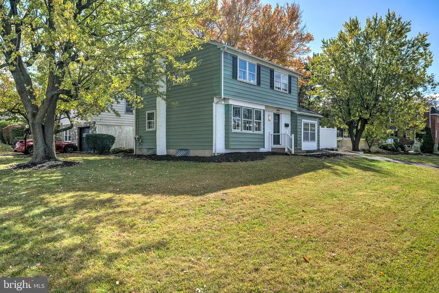 323 Edgewood Ave, Lansdale, PA 19446 - Image #3
