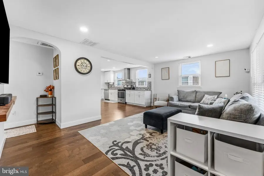 569 Kingwood Rd, King Of Prussia, PA 19406 - Image #2