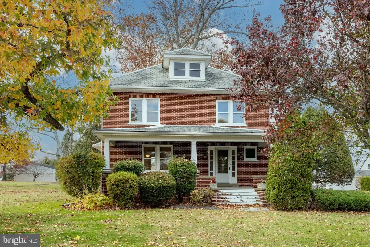 323 Broad St, Harleysville, PA 19438 - Image #1
