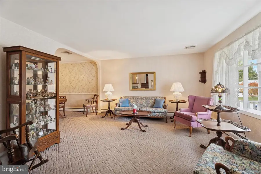 12 Allandale Rd, Plymouth Meeting, PA 19462 - Image #2