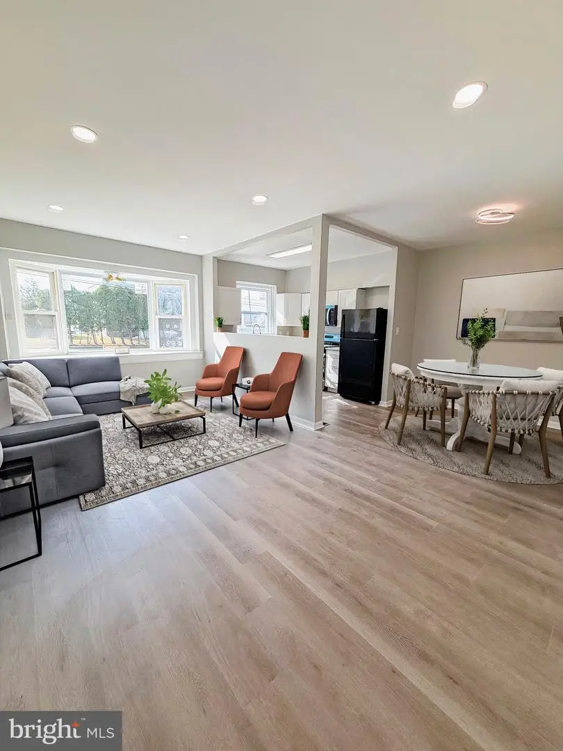 643 E Roberts St, Norristown, PA 19401 - Image #2