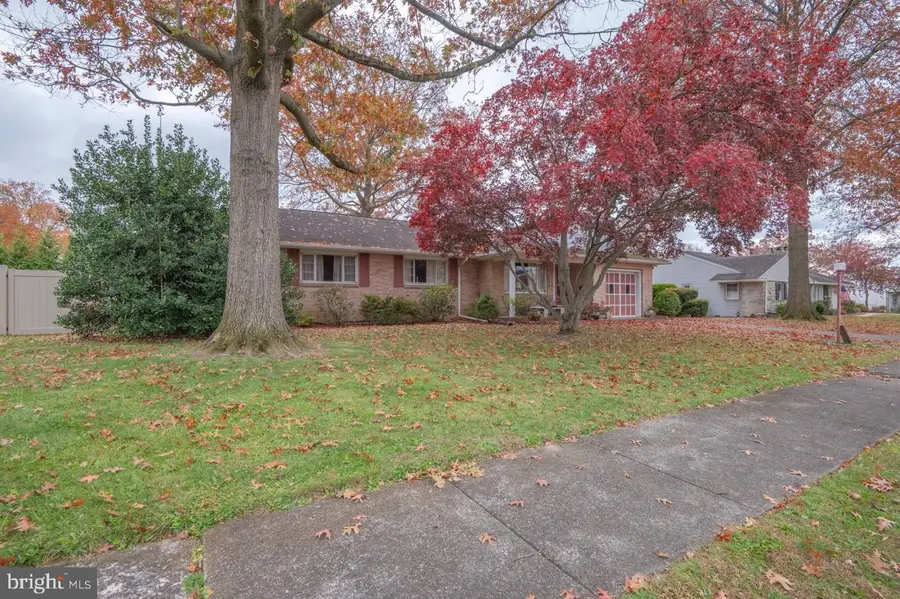 1026 Elmwood Dr, Pottstown, PA 19464 - Image #2