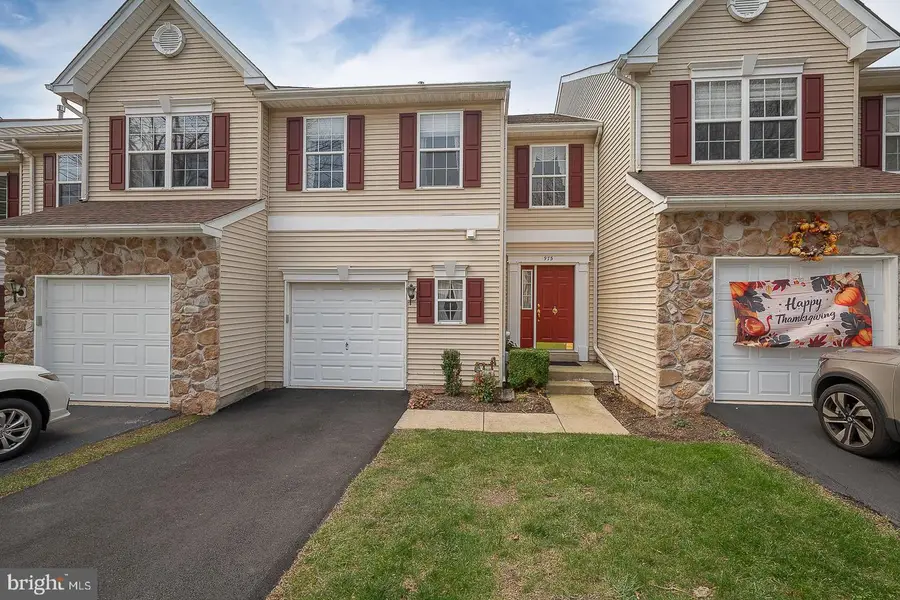 975 Katie Cir, Royersford, PA 19468 - Image #2