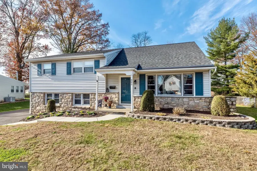 245 Cherry Ln, Lansdale, PA 19446 - Image #2