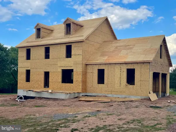 226 Cemetery Rd, SCHWENKSVILLE, PA 19473