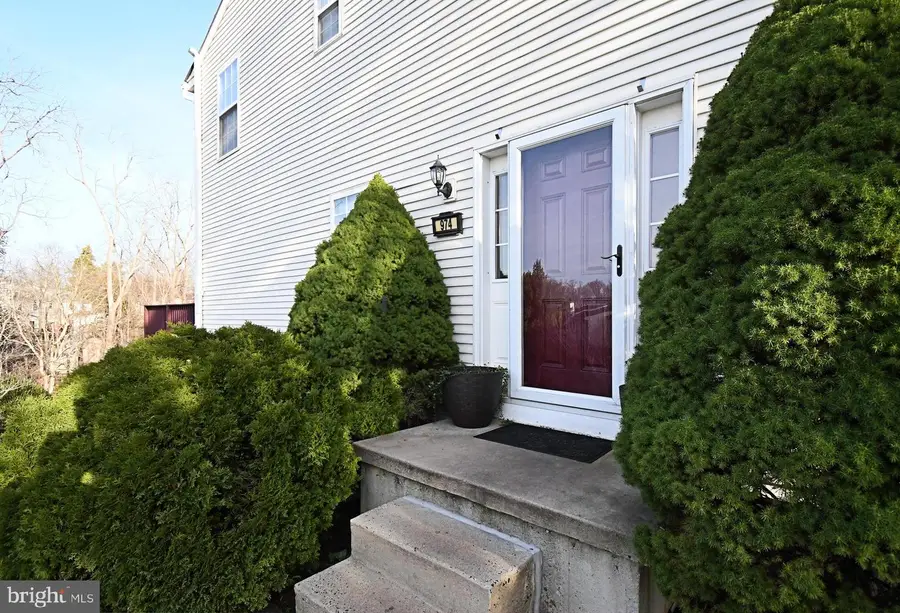 974 Dogwood Ln, Collegeville, PA 19426 - Image #3
