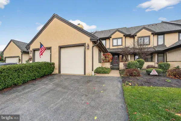 932 Hedgerow Ct #, BLUE BELL, PA 19422