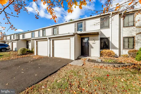 1017 Winfield Ct, LANSDALE, PA 19446