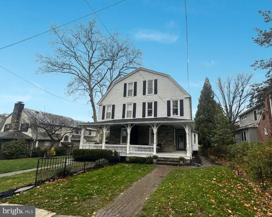 209 Merion Ave, Narberth, PA 19072 - Image #2
