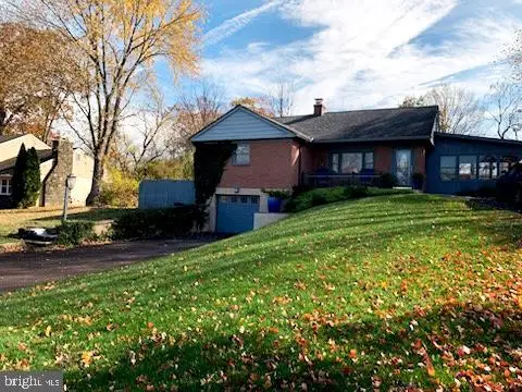 1625 Clearbrook Rd, Lansdale, PA 19446 - Image #2