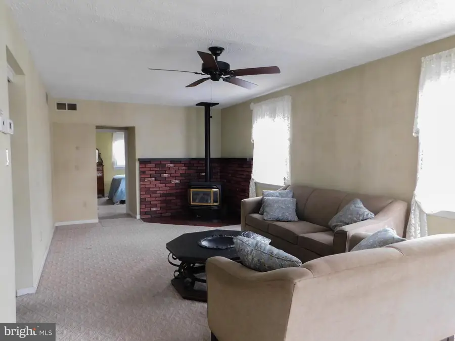 1448 W James St, Jeffersonville, PA 19403 - Image #3