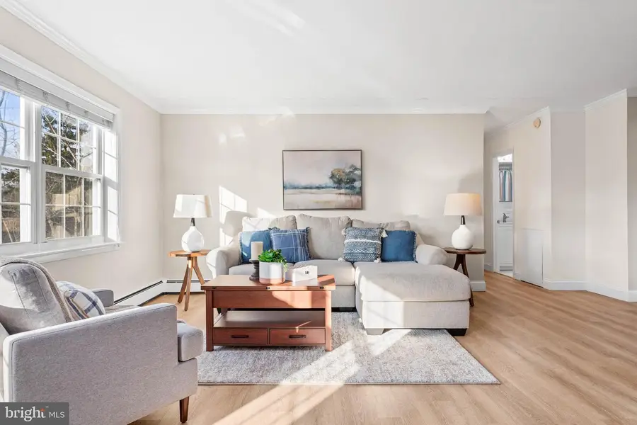 222 E Montgomery Ave #304, Ardmore, PA 19003 - Image #2