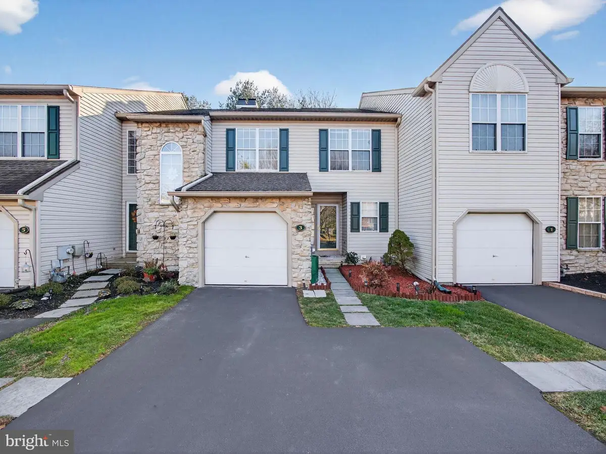 3 Oxford Ct, Eagleville, PA 19403 - Image #1