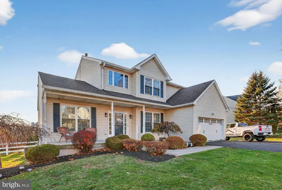 81 Pebble Beach Ln, Pottstown, PA 19464 - Image #2