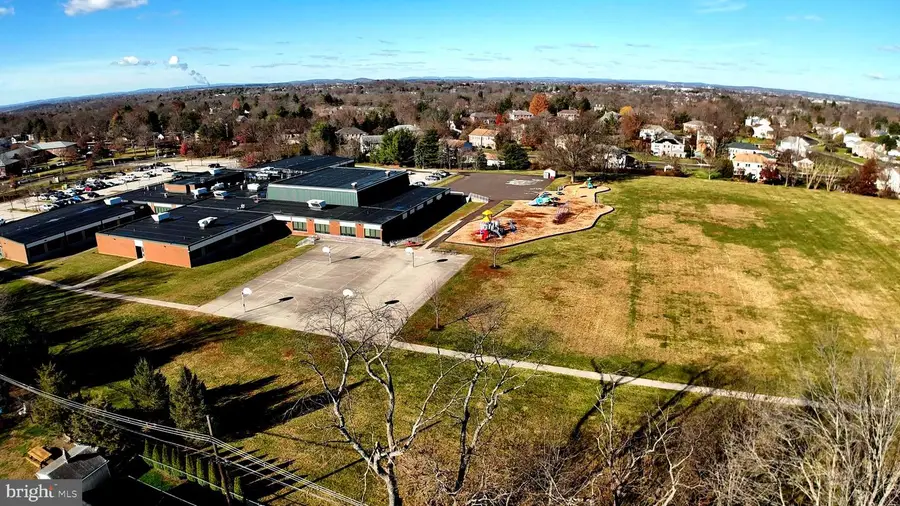 217 Cherry Ln, Lansdale, PA 19446 - Image #3