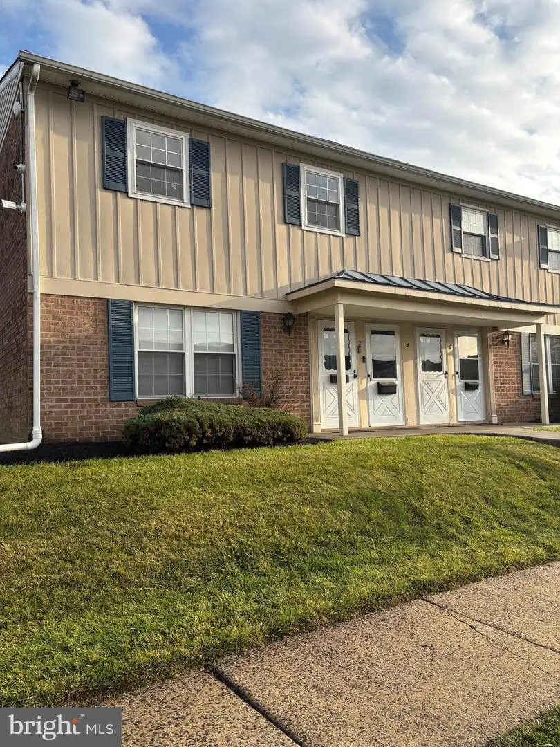 4 Kearney Dr, North Wales, PA 19454 - Image #2