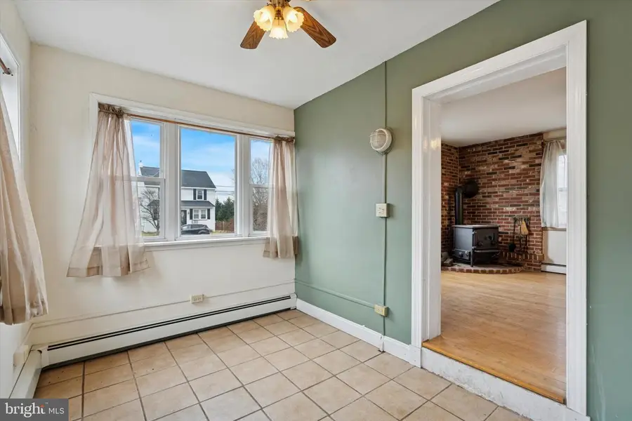 291 Roberts Ave, Conshohocken, PA 19428 - Image #3