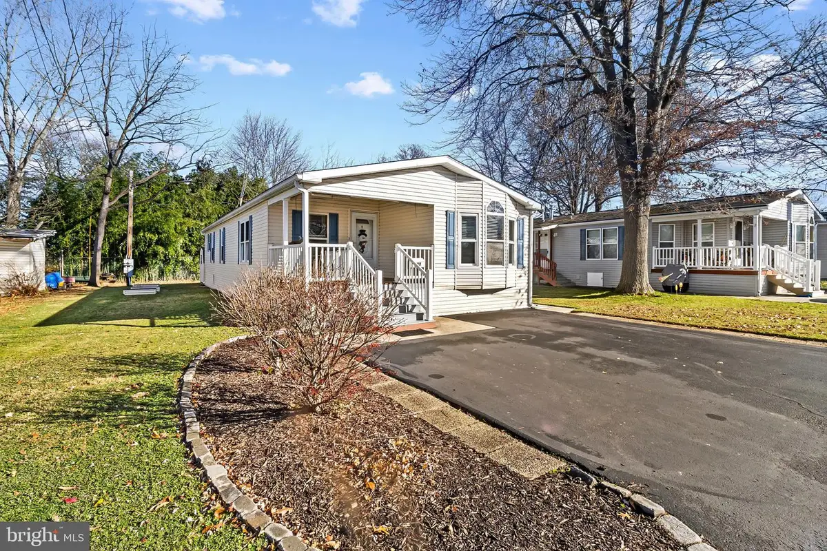 113 Hickory Dr, Hatfield, PA 19440 - Image #1