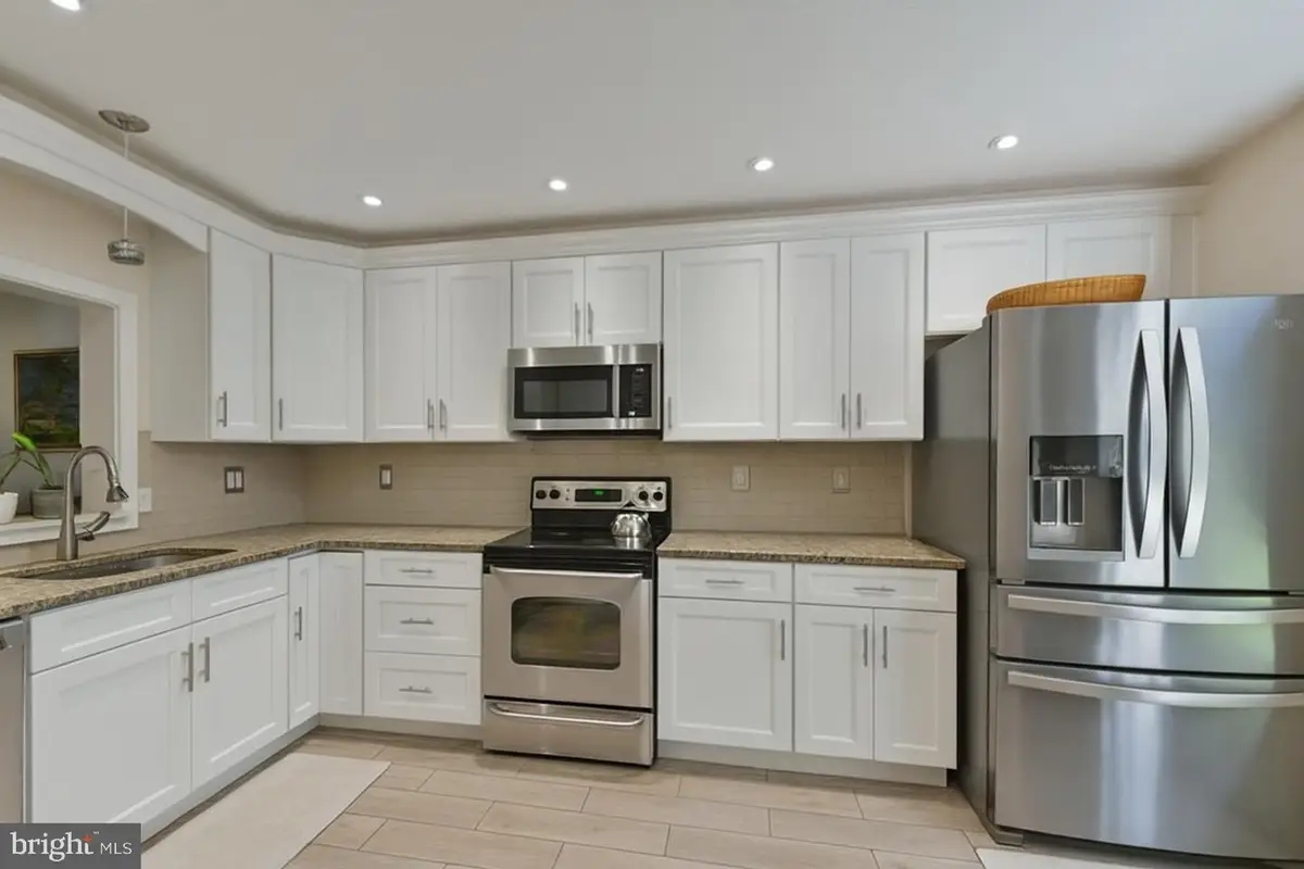 100 Victoria Dr, Montgomeryville, PA 18936 - Image #1