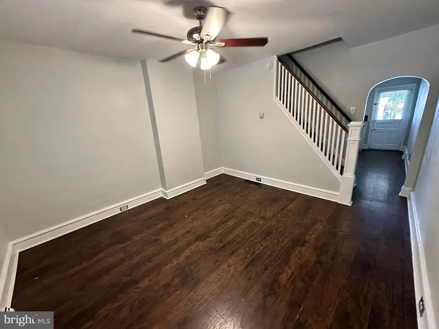 744 Roosevelt Ave, Norristown, PA 19401 - Image #2